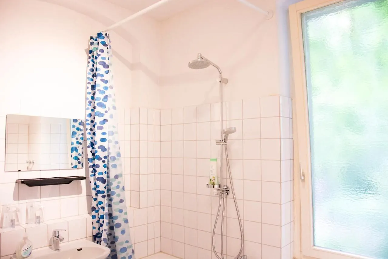 Moabit Family Apartment Берлин